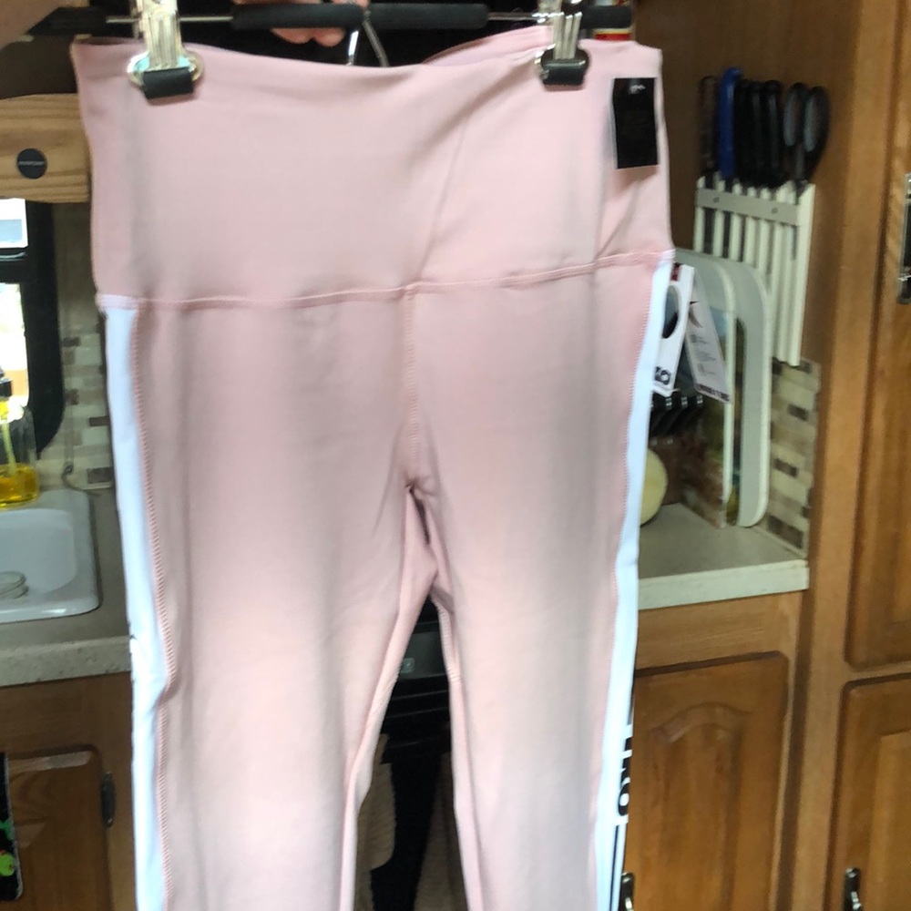 TKO workout capris